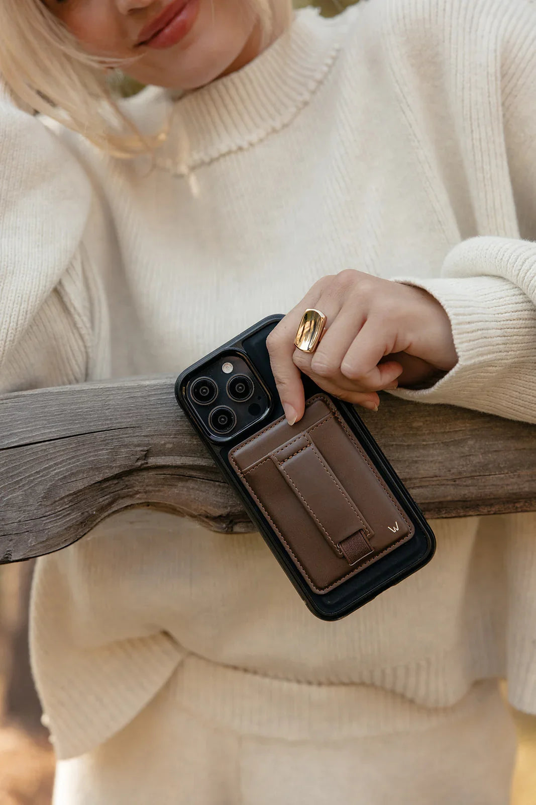 Dark Chocolate Magnetic Wallet - BeautySecrets4u