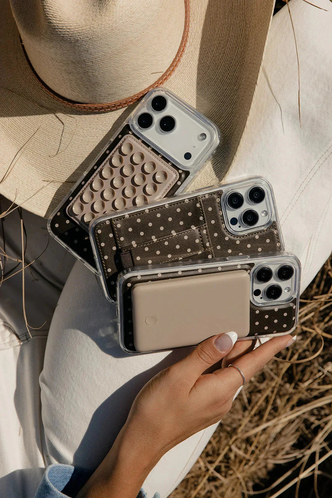 Cocoa Dot Magnetic Case - BeautySecrets4u