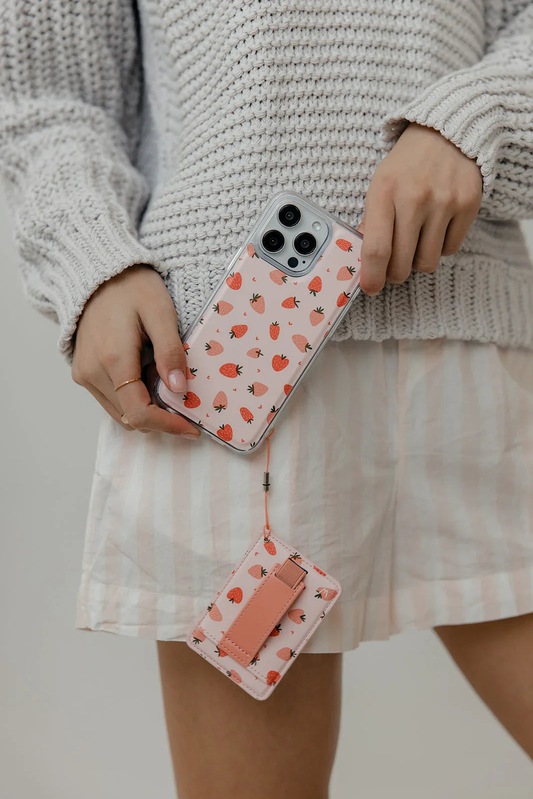 Berry Bliss Magnetic Case and Wallet - BeautySecrets4u